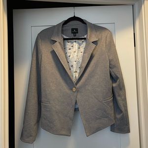 Grey cropped blazer